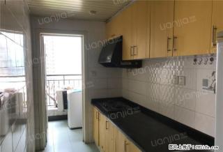 解放碑较场口轻轨站，住家装修，拎包入住，交通方便，配套齐全 - 重庆28生活网 cq.28life.net